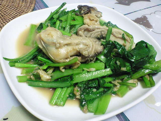 牡蠣と小松菜の炒め物